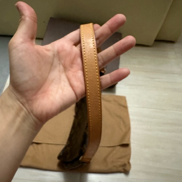Louis Vuitton Vintage - Picture 6 of 9